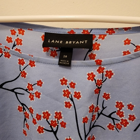 Flutter sleeve top - Picture 2 of 2